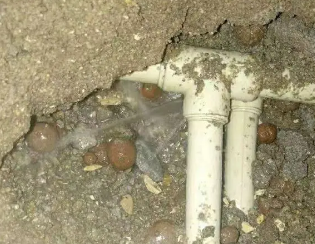 建华卫生间测漏