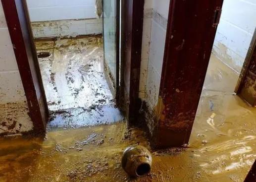 建华测漏水公司分享下卫生间如何检漏